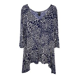 Clara Sun Woo Size L Blue Floral 3/4 Sleeve‎ V-Neck Tunic Blouse Shark Bite Hem